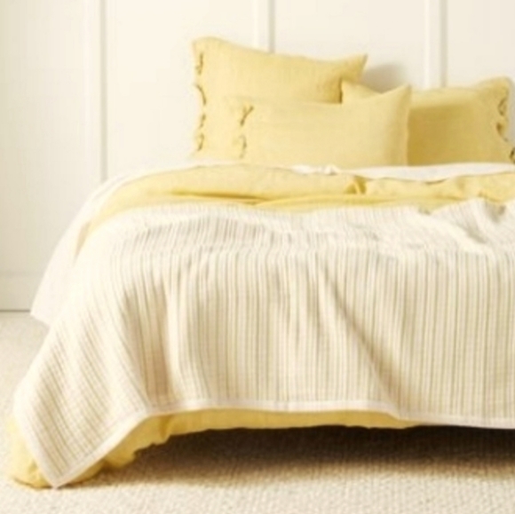 Anthropologie Woven Sidonie Bed Blanket- lt. pink